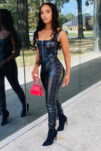 Heavy on the Lace Set (black) - Kalexis Kouture 